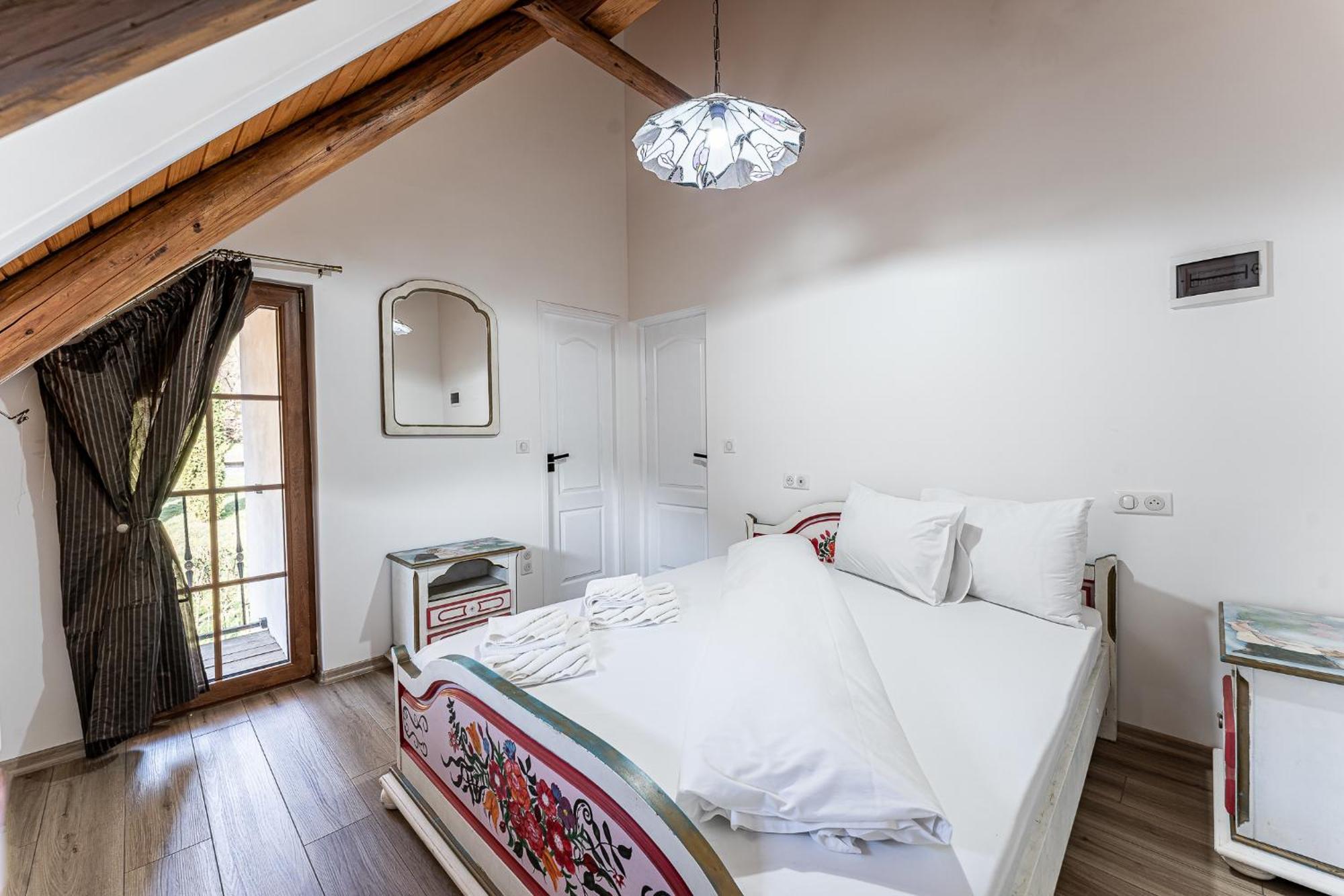 Hotel Casa Cu Magnolii Poienile Izei Zewnętrze zdjęcie